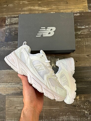 New Balance 530 Triple White