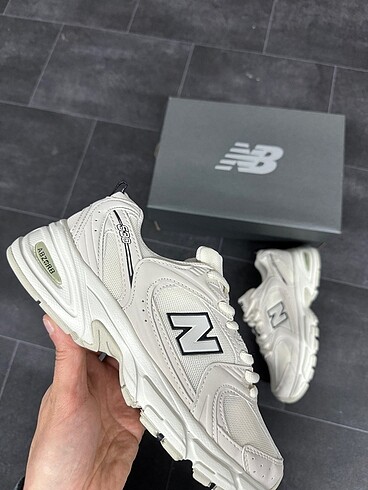 New Balance New Balance 530 Beige