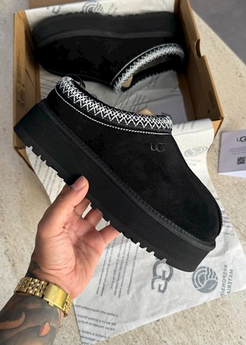 Ugg Tazz Black