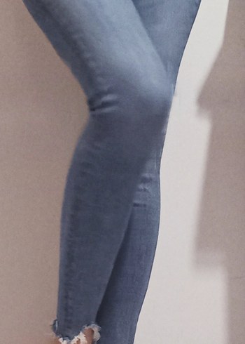 Beyaz sarı Salaş tişört ve pantolon - Görsel 2