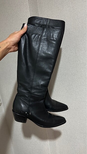 Zara Siyah deri diz altı çizme