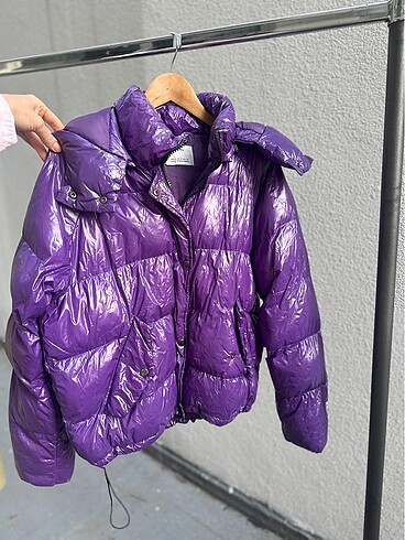Bershka Şişme mont