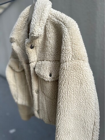 Pull and Bear Peluş Crop ceket