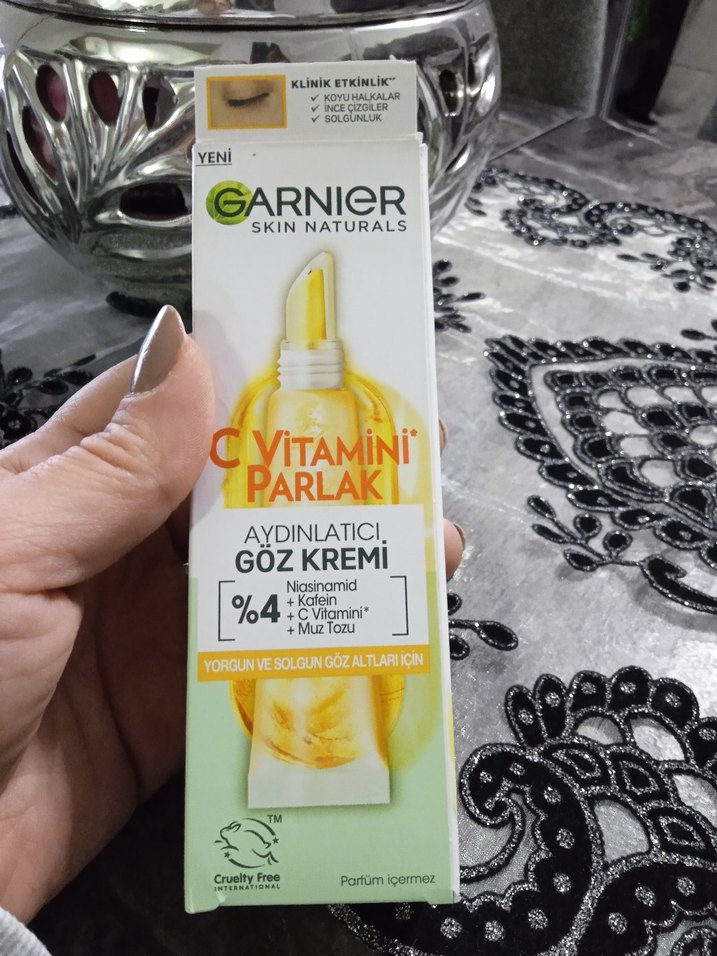 Garnier Vitamin C Parlaklık Veren Göz Kremi 4% - Görsel 5