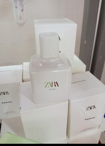 Zara Femme zara Red vanilia 
