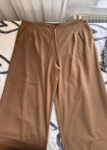 Diğer Bej Bagcikli Bol Paca Pantolon Lefties