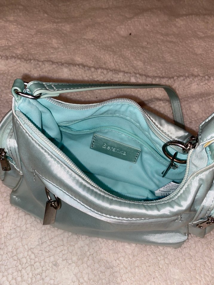 Bershka Turkuaz saten  Fermuarlı Çanta - Görsel 3