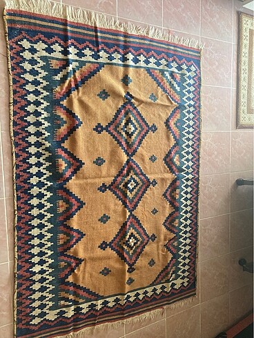  Beden el dokuması kilim