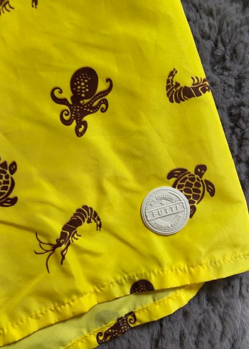 Sarı Desenli Erkek Deniz Şortu - Görsel 3