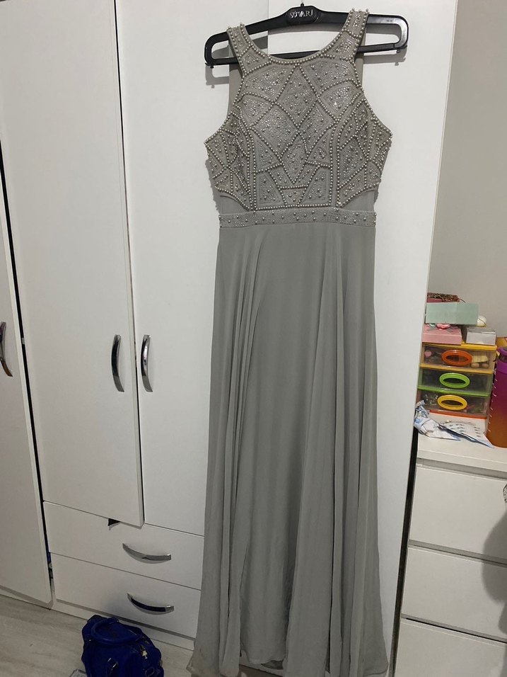 Boncuk İşlemeli Gri Uzun Abiye Elbise - Görsel 2