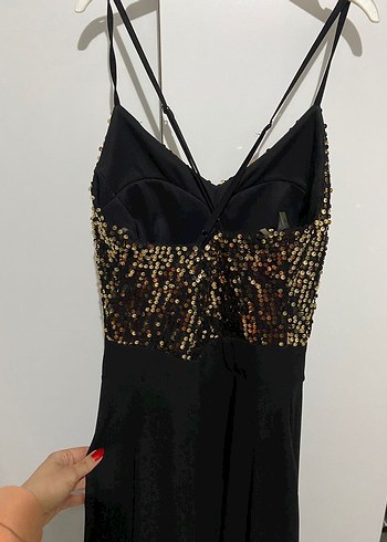 Altın Parlak Gece Elbisesi - Görsel 3