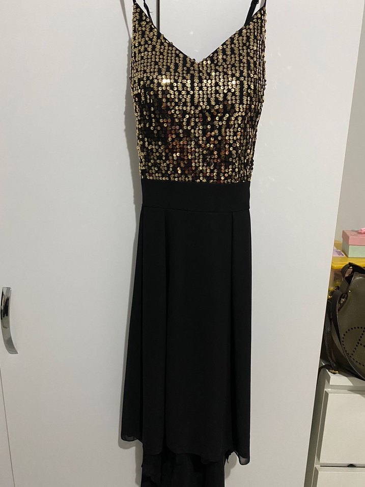 Altın Parlak Gece Elbisesi - Görsel 2