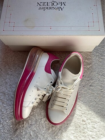 alexander mcqueen pembe beyaz sneakers