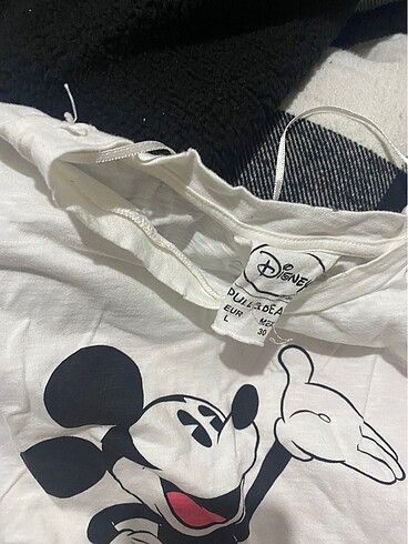 Pull and Bear pull bear mickey mouselu tişört