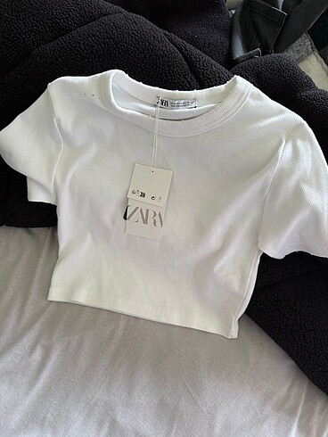 zara beyaz crop tişört