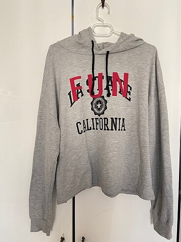 H&M Gri crop sweatshirt