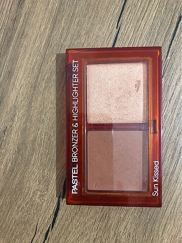 Pastel profeshion bronzer ve higligther
