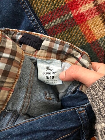 Burberry 9-10 yaş pantolon