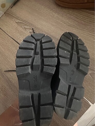 25 Beden Zara Rugan Çocuk Ayakkabı