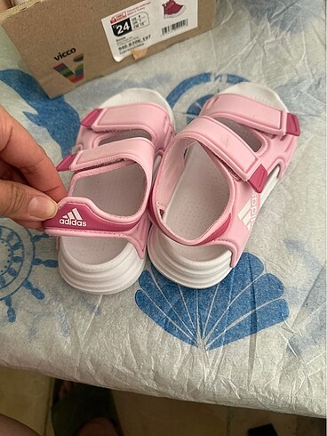23 Beden pembe Renk Adidas Altaswim