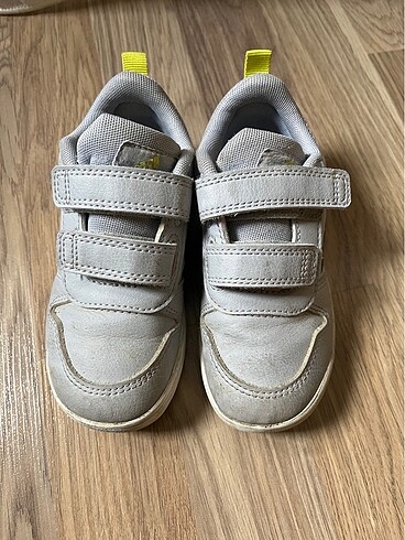 Adidas Çocuk Spor Ayakkabı