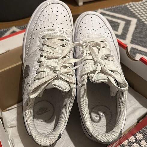 39 Beden beyaz Renk Nike spor ayakkabı