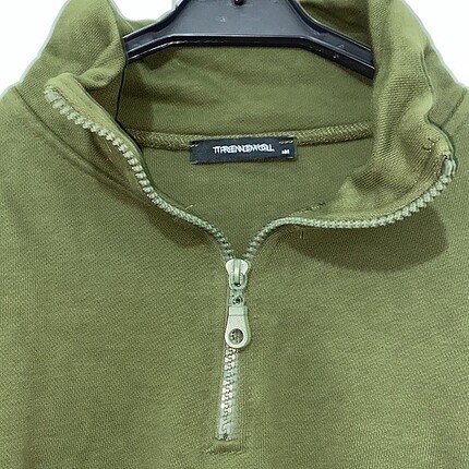 m Beden Haki crop sweat
