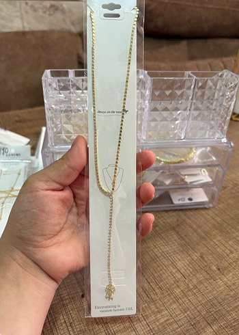 Uzun altın renk Çelik Y kolye - Görsel 2