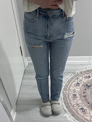 38 Beden Yüksek bel Yırtmaçlı Jean