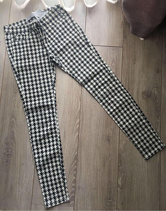 36 Beden Zara Kaz Ayağı Desenli Pantolon