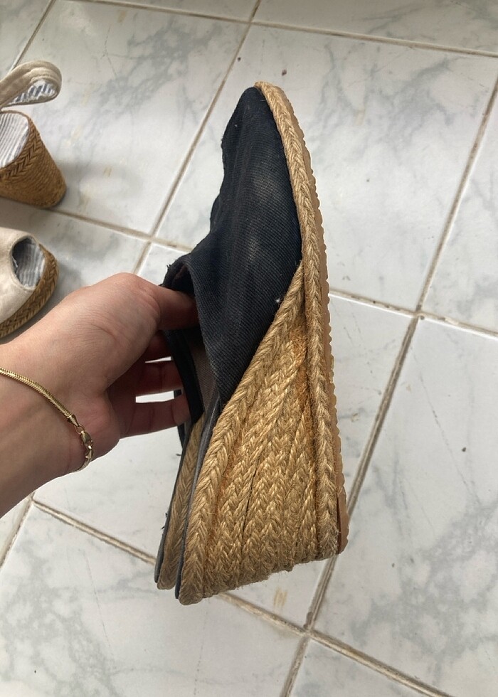 Dolgu topuk sandalet - Görsel 4