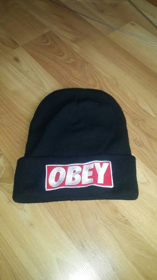 obey sapka