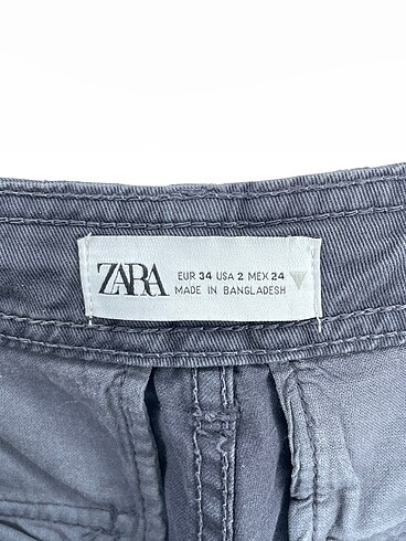 34 Beden lacivert Renk Zara Düz Kesim %70 İndirimli.