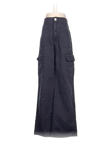 Zara Düz Kesim %70 İndirimli.