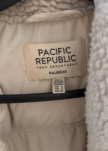 Pull and Bear Bej Yünlü Kadın Kışlık Ceket