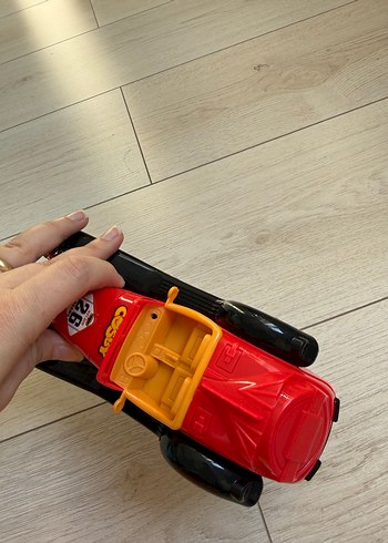 Kırmızı Retro Oyuncak Araba - Görsel 6