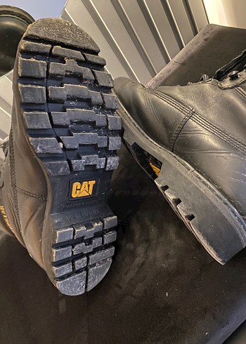 41 Beden Cat Siyah Kemerli Kauçuk Bot