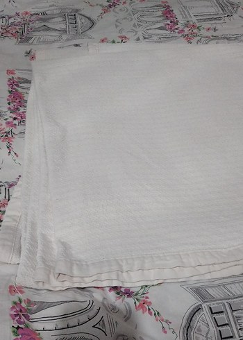 Beyaz Düz Yatak Örtüsü - Görsel 4