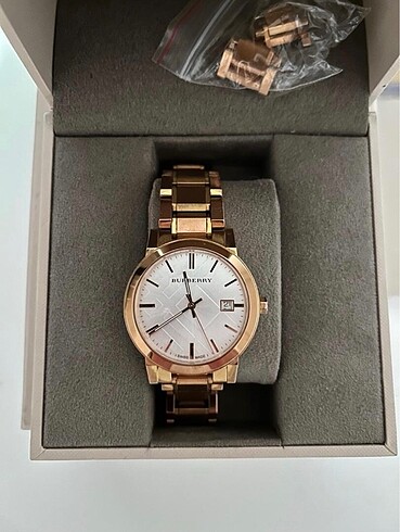 Burberry Saat BU9004