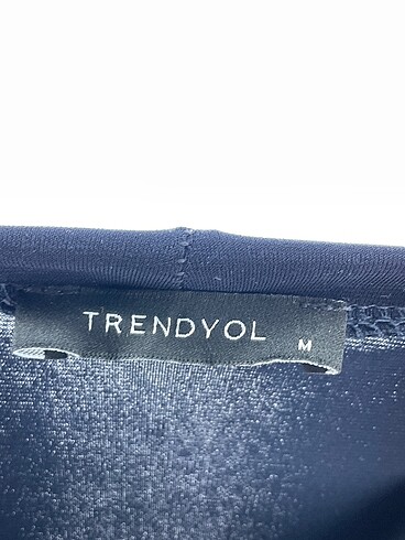 m Beden lacivert Renk Trendyol & Milla Bluz %70 İndirimli.
