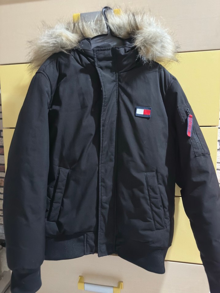 Tommy Hilfiger mont Siyah Erkek Çocuk Kürklü Street Wear Mont - Görsel 2
