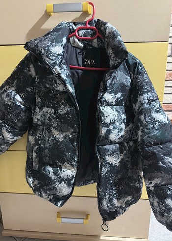 Zara 9 Yaş