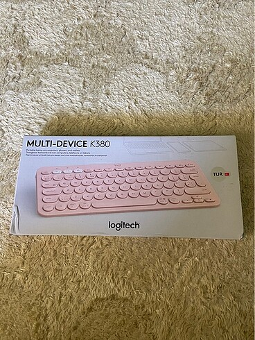 logitech pembe klavye