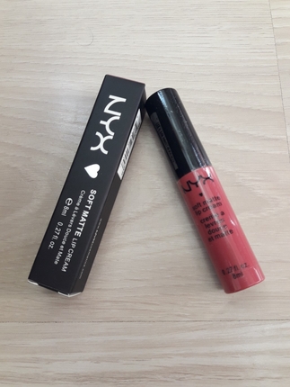 NYX MAT MAT RUJ