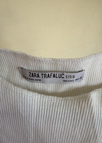 Zara Kadın Kolsuz Yüksek Yakalı Keten Atlet
