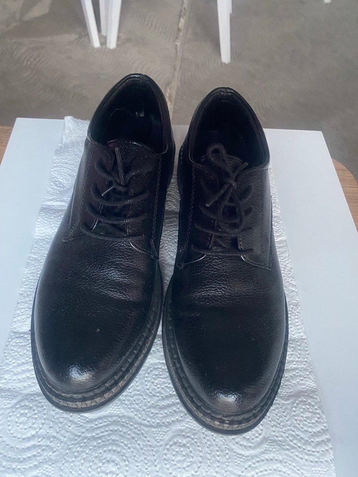 Klasik Siyah Deri Kadın Ayakkabı - Görsel 3