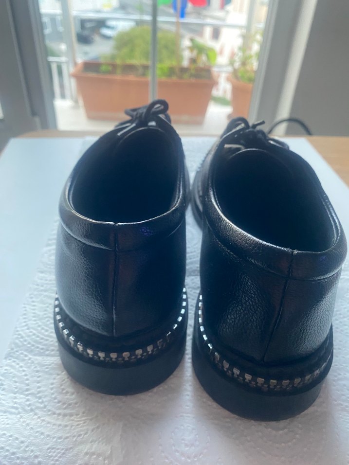 Klasik Siyah Deri Kadın Ayakkabı - Görsel 4