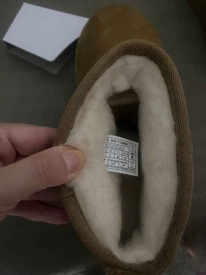 UGG Bej Süet Dolgu Topuk Kadın Bot - Görsel 4