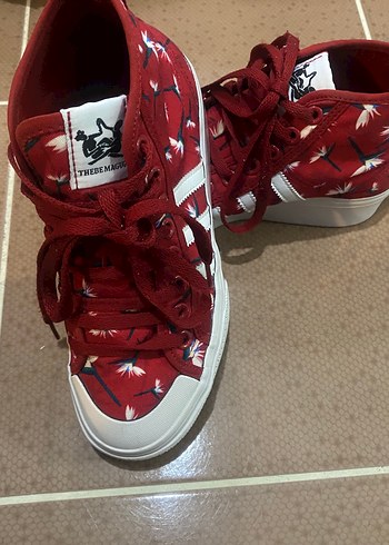 Adidas Orijinal Kırmızı Çiçek Desenli Kadın Spor Ayakkabı - Görsel 5