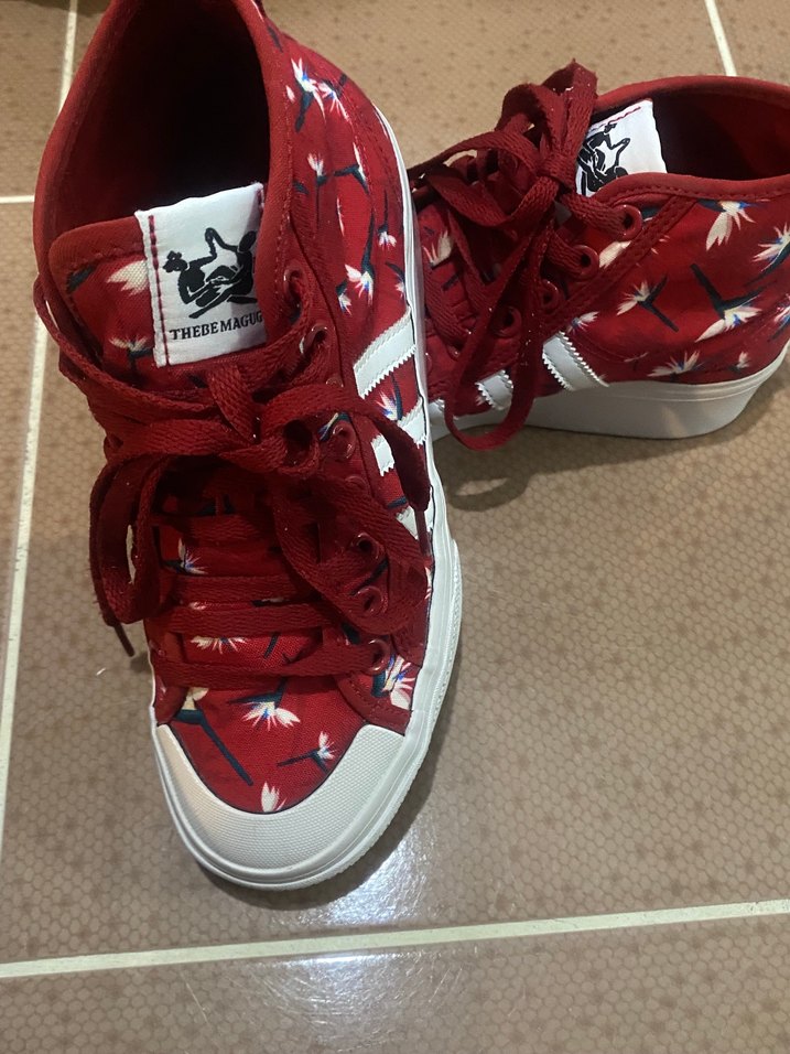 Adidas Orijinal Kırmızı Çiçek Desenli Kadın Spor Ayakkabı - Görsel 5